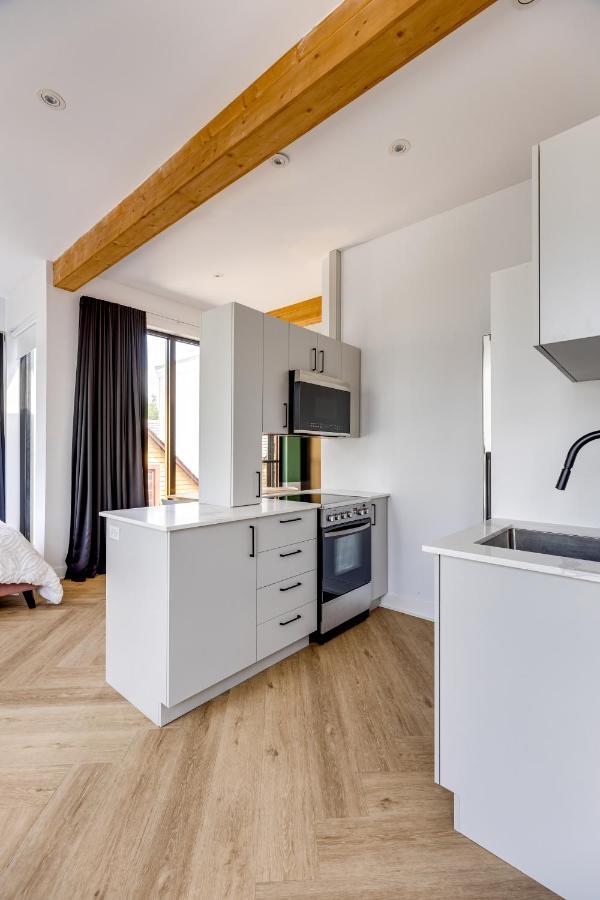 Le Virtuose - Vieux-Terrebonne Apartment Bagian luar foto